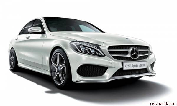 Mercedes C200 Sport Edition giá 45.000 USD tại Nhật Bản, sản xuất giới hạn 700 chiếc.