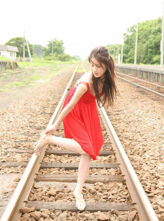 Những "chân dài" rực lửa nhất Nhật Bản (P1), Bóng đá,