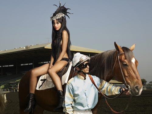 ANTM Phần 3: Khỏa thân với ngựa!, Thời trang, America's Next Top Model, Mùa thi 13, Tyra Bank, khỏa thân