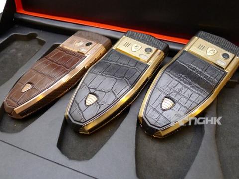 923Tonino-Lamborghini-Spyder-Series-S-670-S-680-and-S-685-mobile-phone-leather-back.jpg