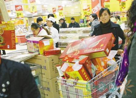Toàn cảnh châu Á mua sắm đón Tết