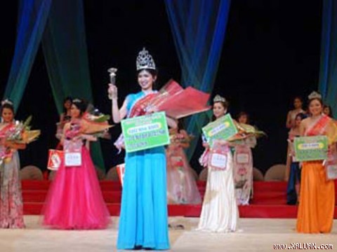 Người đẹp Hiromi Phạm đoạt danh hiệu Hoa khôi người Việt ở Nhật Bản.