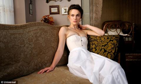 Keira Knightley: Sexy đâu cần đến vòng 1 cỡ lớn!