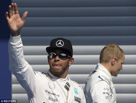 Lewis Hamilton - “Ông vua pole” F1 2015