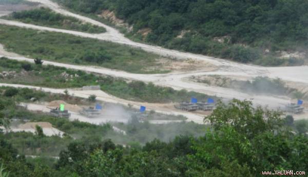 Xe tăng chủ lực K1E1 của Hàn Quốc trong buổi tập trận. Ảnh: CNN