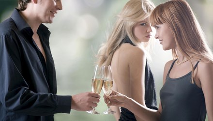 Vị sếp cao thủ “bắt cá 4 tay”