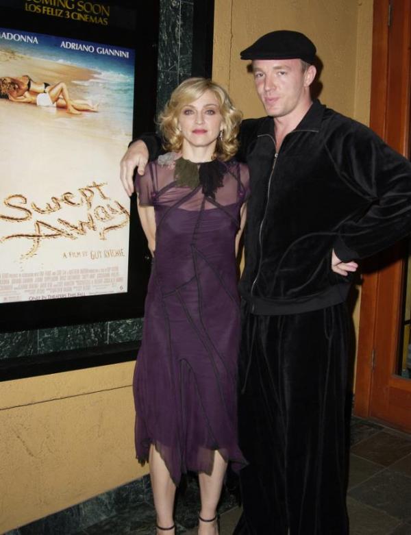 Sau Brangelina, điểm danh những cặp đôi Hollywood tan vỡ sau khi đóng phim chung