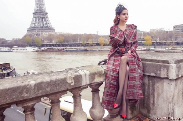  Sang Pháp dịp cuối thu, Ngọc Duyên tranh thủ dạo phố phường Paris và thực hiện bộ ảnh thời trang.